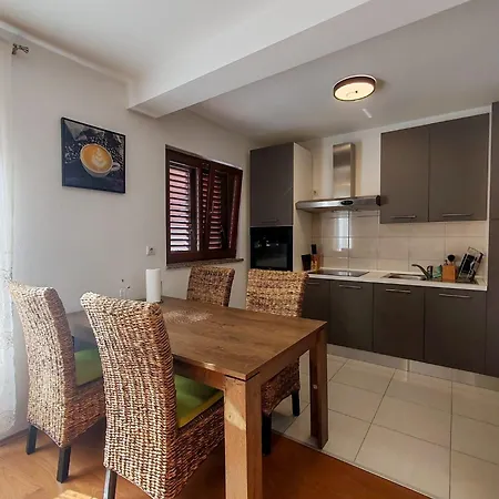 Gigio 55m2 Amphitheater With Free Parking * Pula