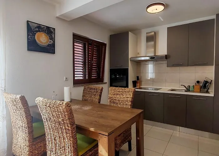 Gigio 55m2 Amphitheater With Free Parking * Pula