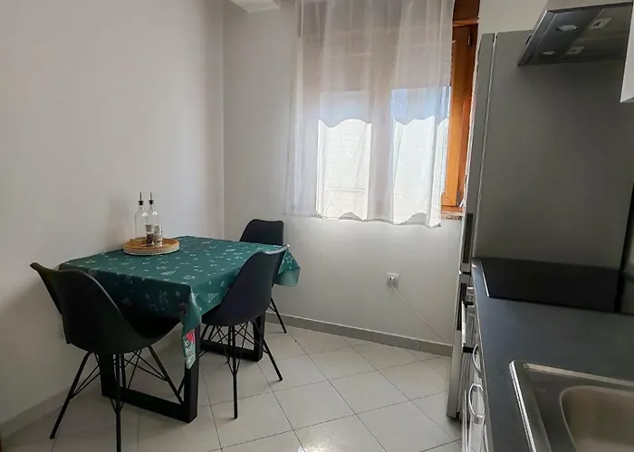 Apartment Gigio 55m2 Amphitheater With Free Parking Pula